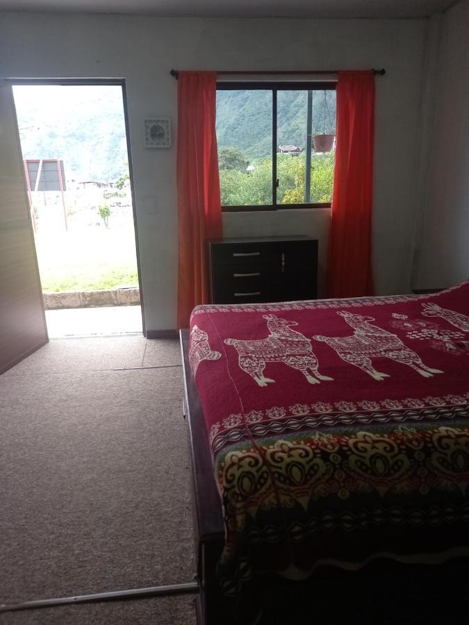 Montano Camping & Hostel Баньйос Екстер'єр фото